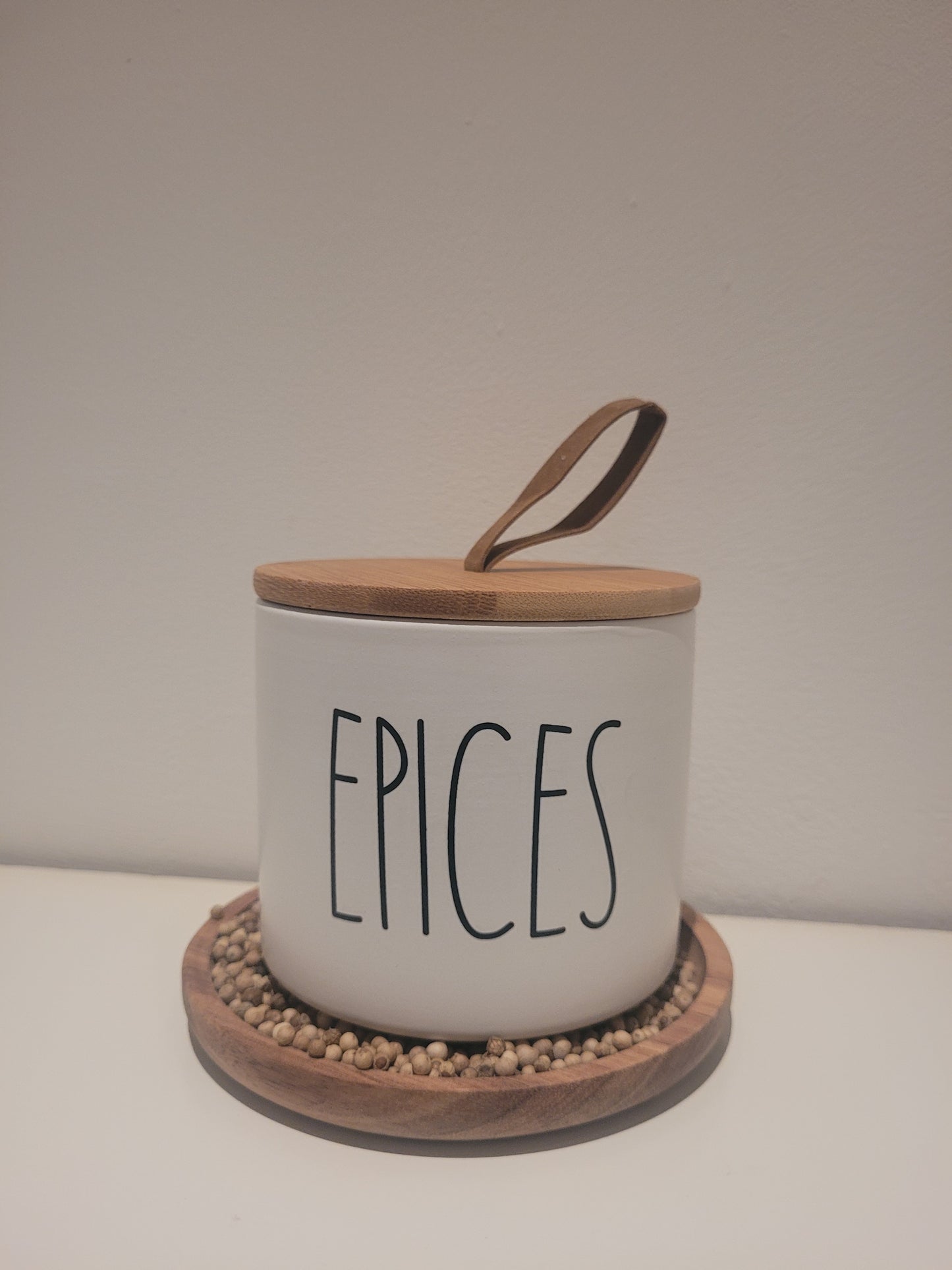 Pot à Epices en Céramique